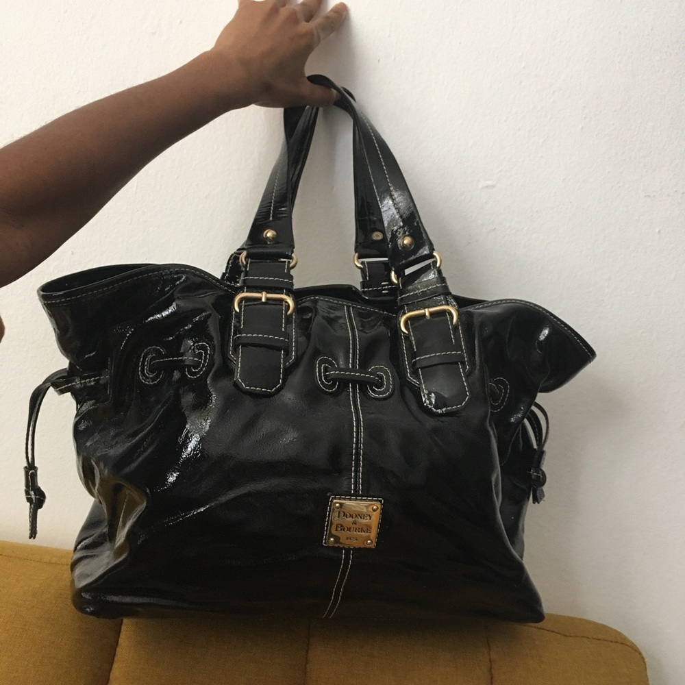 Dooney & Bourke